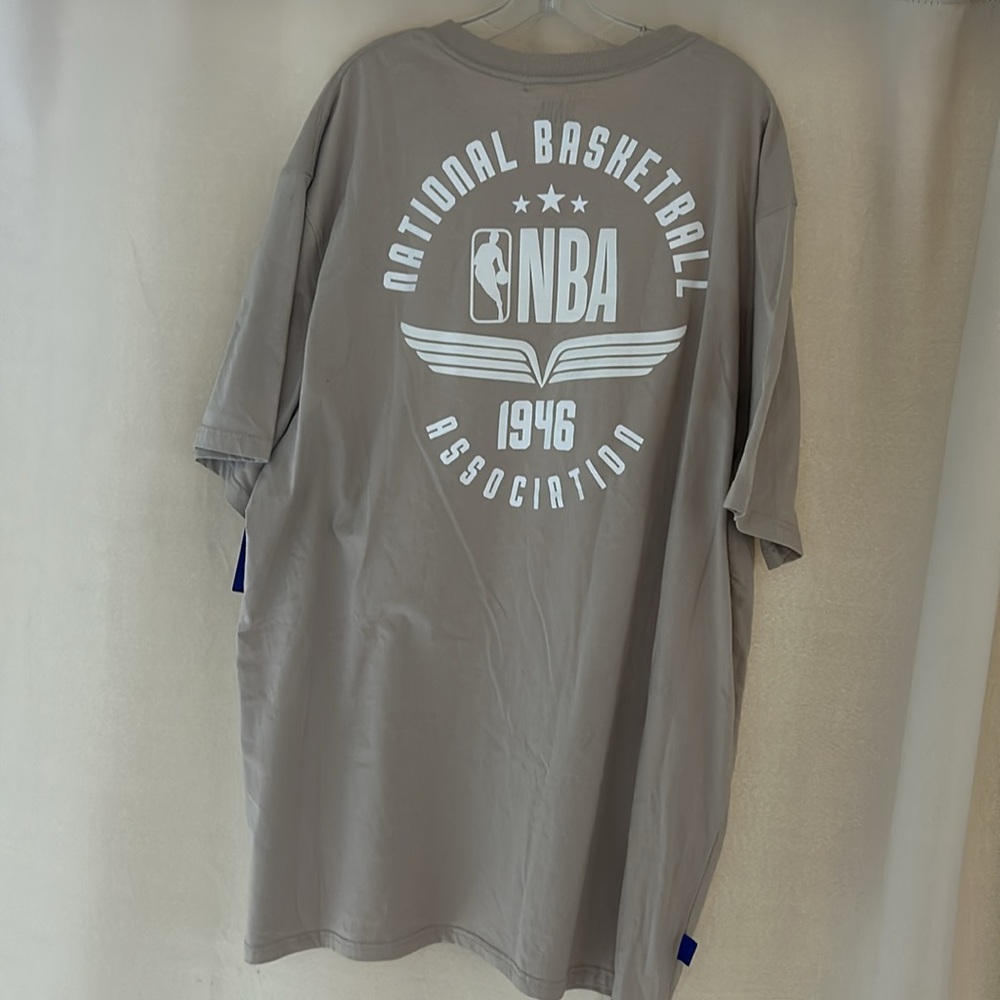 NBA Basketball tshirt 2 X - Picture 2 of 6